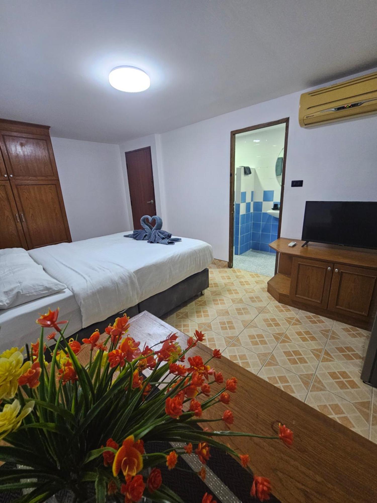 Candy Beach Seaview Jomtien Exterior photo
