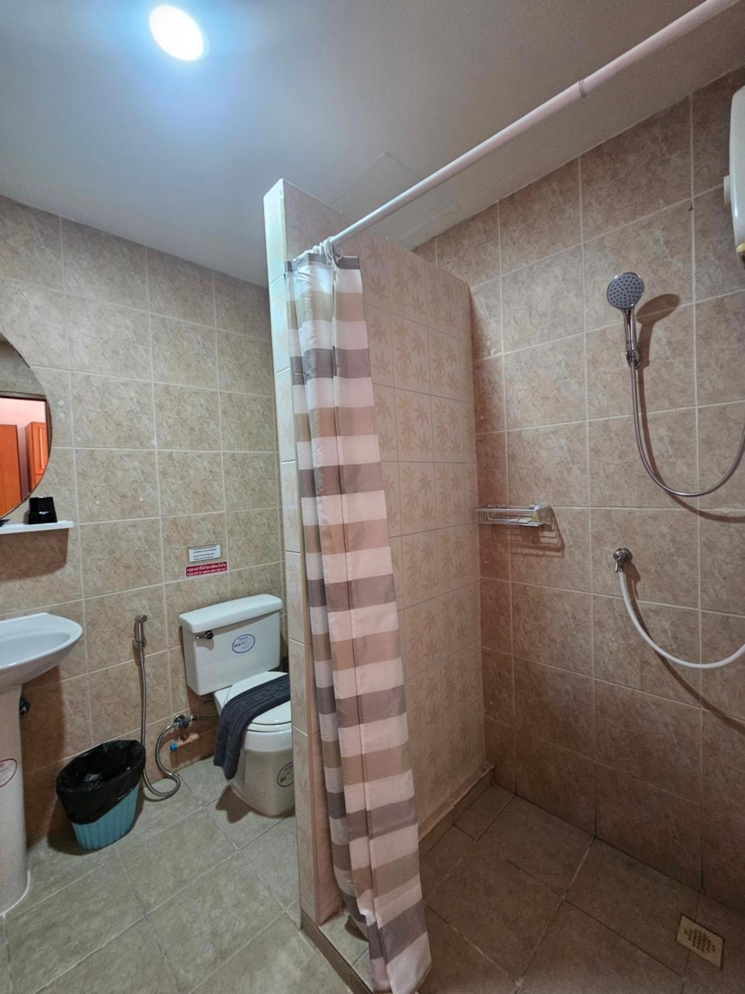 Candy Beach Seaview Jomtien Exterior photo