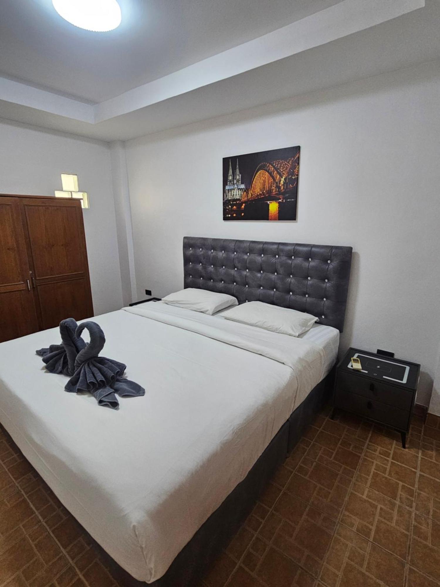 Candy Beach Seaview Jomtien Exterior photo